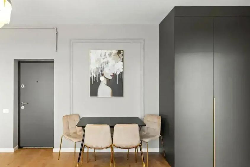 Apartament cu 2 camere semidecomandat în Exterior Est