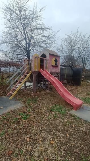 Casă cu 4 camere în Vadu Moldovei