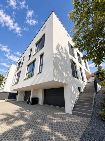 Duplex cu 5 camere cu Canalizare în Borhanci