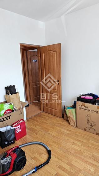 Apartament cu 3 camere decomandat în Bună Ziua