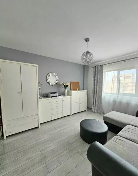 Apartament cu 2 camere decomandat, mobilat în Între Lacuri