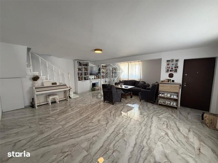 Casă cu 4 camere cu Teren 700 Mp în Târgșoru Vechi
