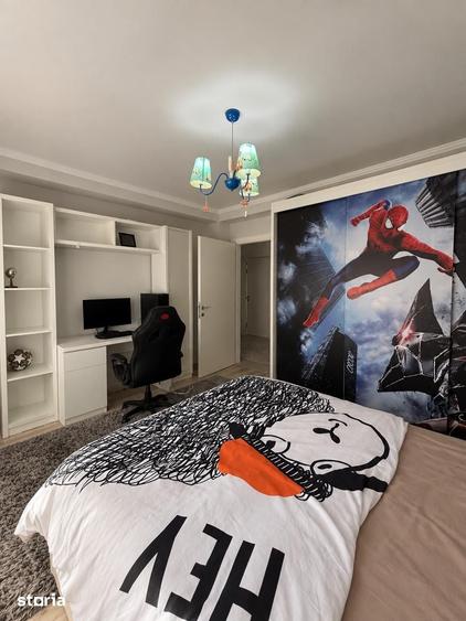 Casă cu 5 camere cu Teren 350 Mp în Central