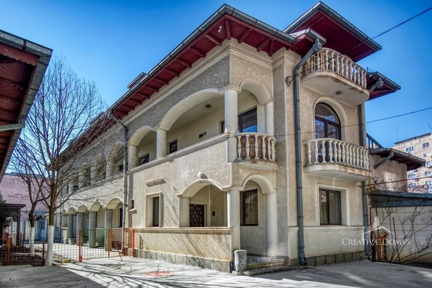 Apartament cu 3 camere semidecomandat în Sebastian
