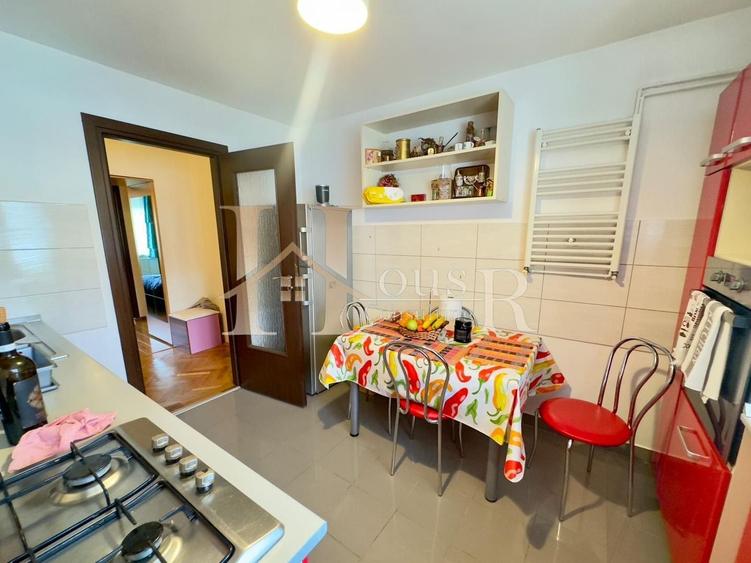 Apartament cu 4 camere decomandat, mobilat în Steaua
