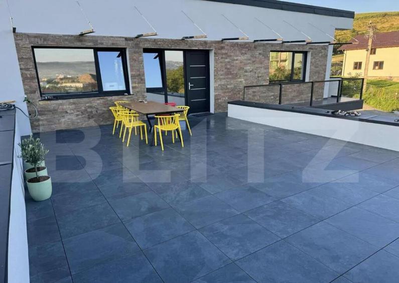 Apartament cu 3 camere, prima inchiriere, 80 mp, parcare, te - 6