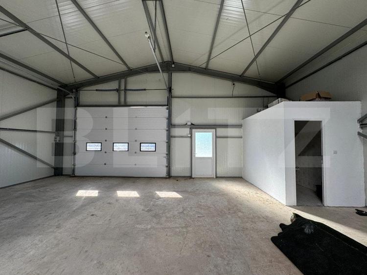 Hala 194 mp utili, platforma betonata 400 mp si teren total de 1.500 mp, Racari - 7