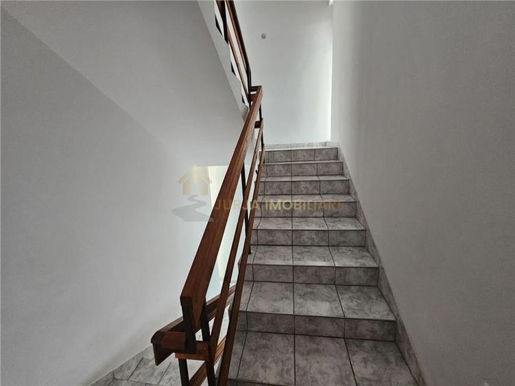 PENSIUNE 16 CAMERE  478 MP UTILI  | CURTE 320 MP | - 32