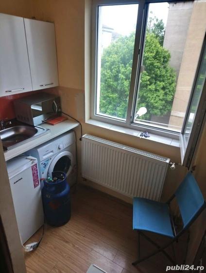 Vand 2 uscatorii suprapuse in Oradea Zona Rogerius pe strada Milcovului pret 30000 suprafa?a 12m - 3
