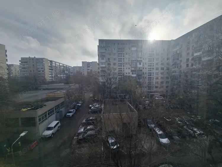 Garsoniera la 3 min. de Parcul Tineretului si 7 de M. Tineretului/Timpuri Noi - 7