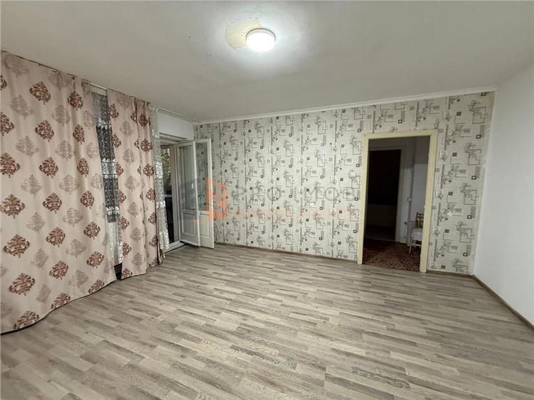 Apartament 2 camere cf 2 semidecomandat zona Ultracentrala - 1