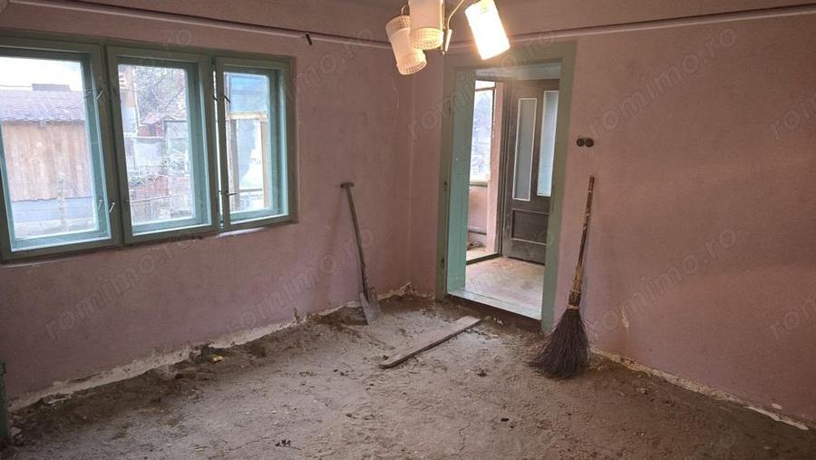 Vand casa in Deva pe un singur nivel, zona Aurel Vlaicu, suprafata totala de teren 922 mp, - 2