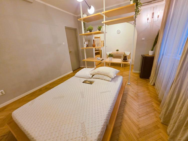 Garsoniera Pache - str. Kiritescu, et 1/3, balcon, supr. 31 mp, centrala proprie - 8