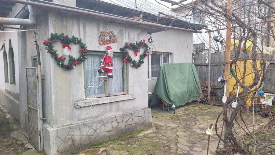 Vand 2 corpuri de casa - 4