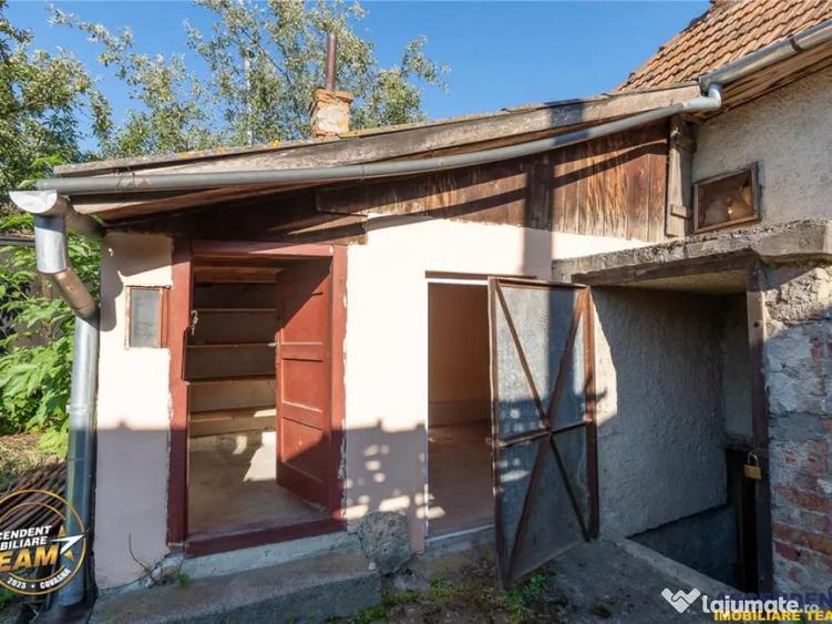FILM! De casa traditionala, cu dependinte si facilitati, in - 1