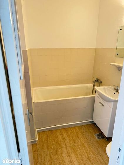 Vand apartament 2 camere in Hunedoara, zona Micro3-Str.Cerbului, 44mp - 2
