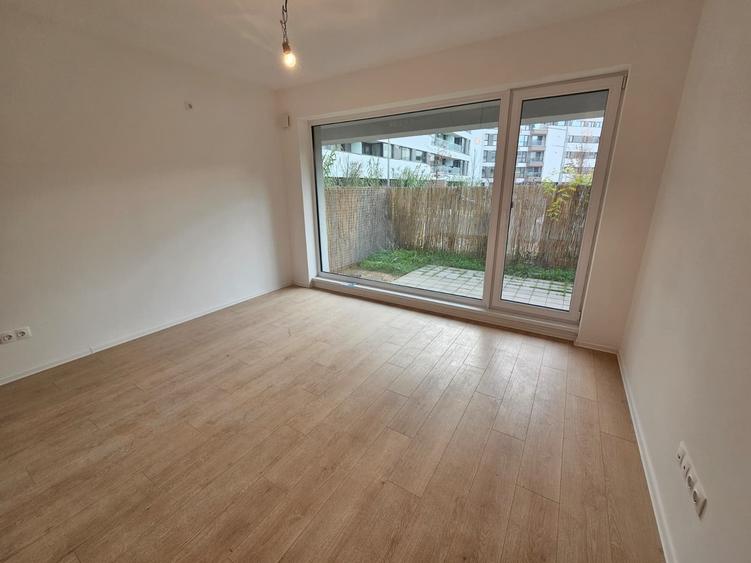 Atria Urban Resort - Sectorul 1 - zona Mall Colosseum - Piscina interioara - 2