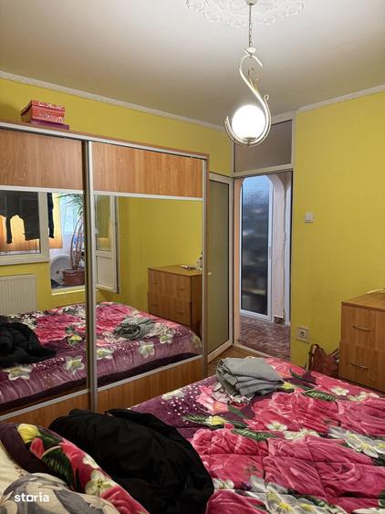 Apartament decomandat cu 2 balcoane parter, micro 20 - 12