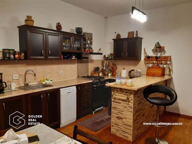 Casa mare, cu 4 apartamente a cate 1, 2, 3 ?i 4 camere fiecare - 11