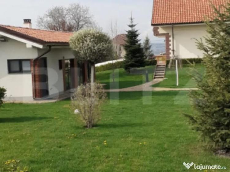 Casa/Vila 236 mp utili, 2743 mp teren, zona Mereni - Salcea - 16