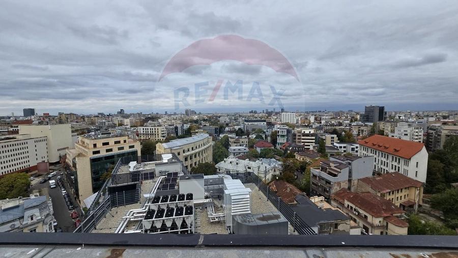 DE VANZARE  Hotel 66 camere zona Rosetti - 21