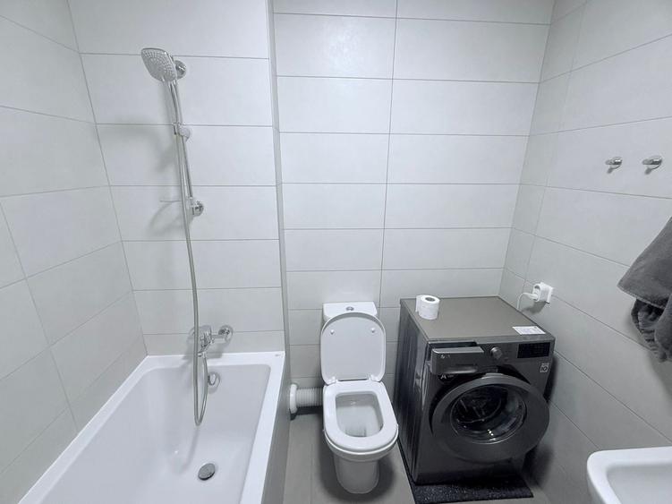 APARTAMENT DE LUX 2 CAMERE DECOMANDAT LUJERULUI BLOC 2018 - 8