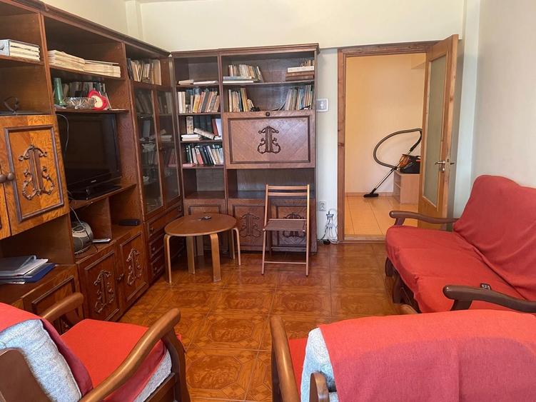 Vand apartament 4 camere ultracentral - 8