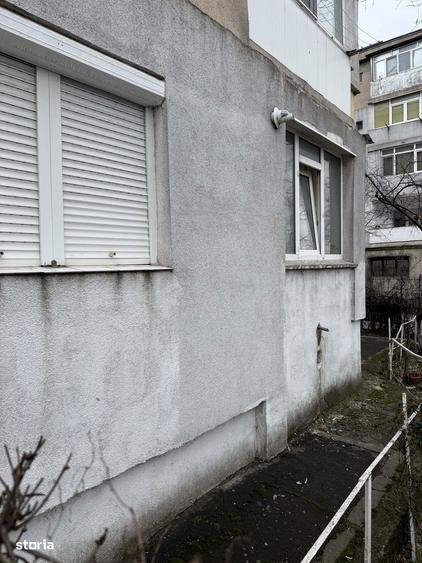 Apartament decomandat cu 2 balcoane parter, micro 20 - 13