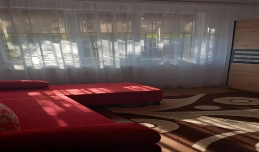 Apartament de vanzare 2 camere zona Nord - 2