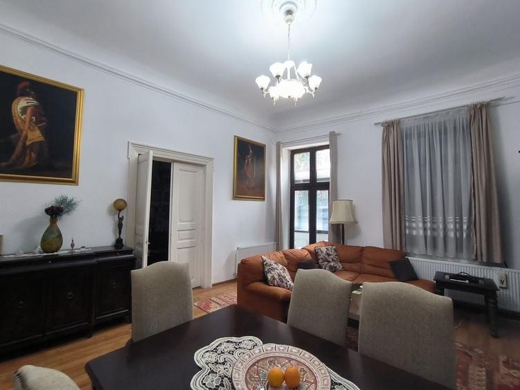 Apartament 4 camere de vanzare Grivitei Buzesti - 1