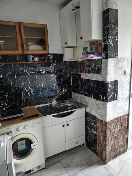 Vand garsoniera din usc. 9m cu utilitati Oradea zona lini?tita central Rogerius - 4