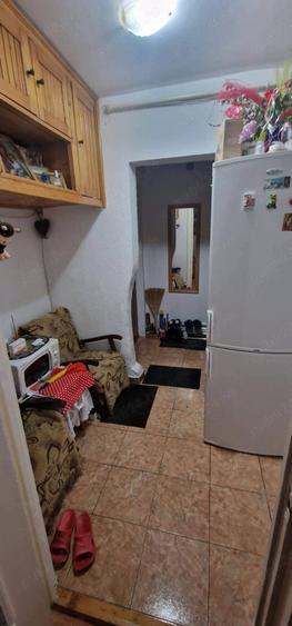 Ap 2 Cam,la cheie,semimobilat,semiutilat,45mp,etaj1,balcon,Centrala termica,termoizolata - 8