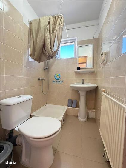 Vanzare apartament 3 camere, Zona Florilor, insorit,mobutilat, - 3
