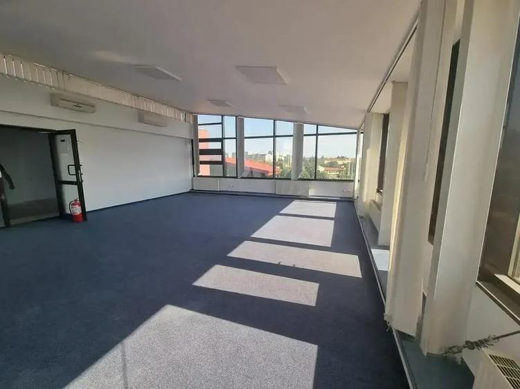 Cladire Birouri Pretabil Clinica Medicala 30 locuri de parcare - 11