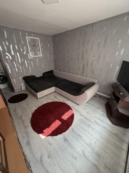 Garsoniera Alexandru Sahia bl 2 etaj 1 - 2