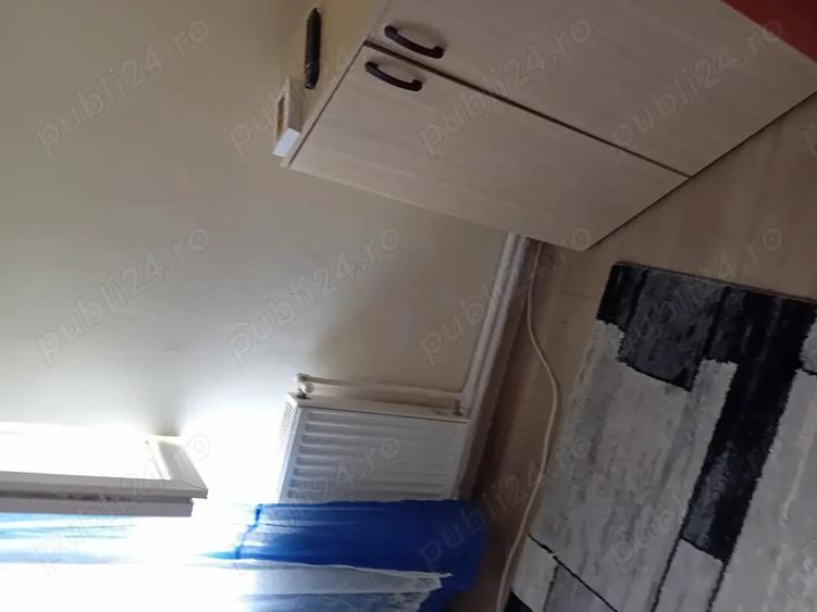 Inchiriez apartament in vila - 6