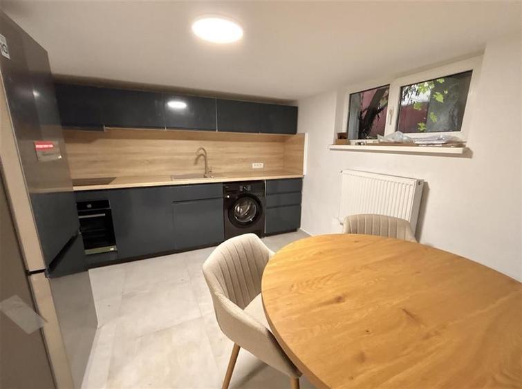 Casa 5 camere | Curte | Renovata 2025 | Codrul Cosminului - 9