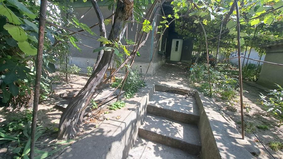 Stadion - scoala sportiva - teren 828 mp / 13.2 deschidere stradala - 16