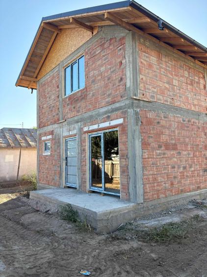 Casa P+M moderna la rosu - 4