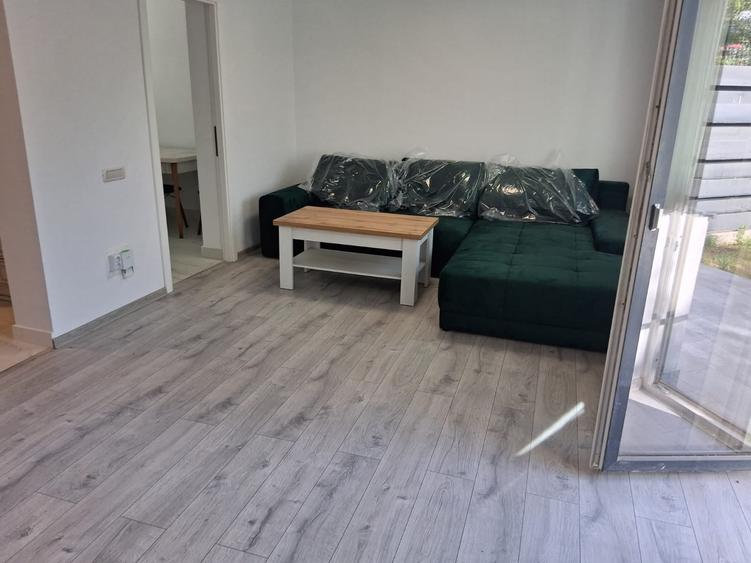 Duplex cu 4 camere cu Canalizare în Vișan