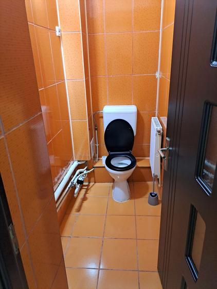 Inchiriez apartament 3 camere - 2