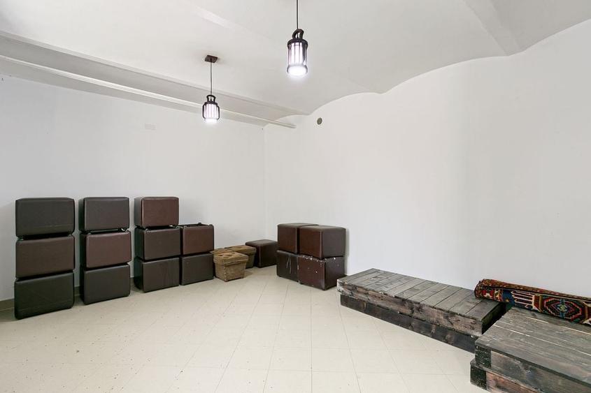 INCHIRIAT! Spatiu comercial de &icirc;nchiriat - 210 mp - Ultracentral - 4