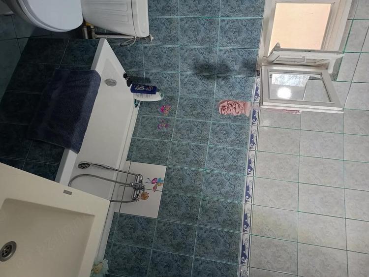 Vand apartament cu 3 camere decomandat - 9