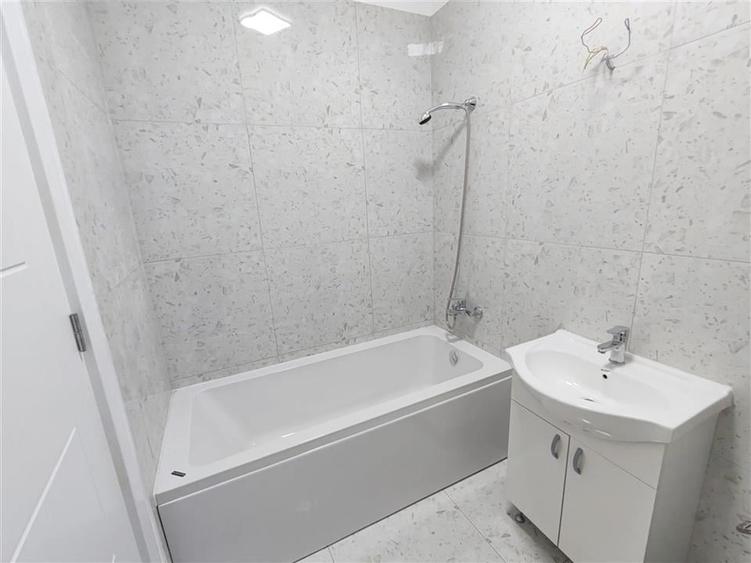 Apartament 3 camere de vanzare , bloc nou 2023 parter inalt, balcon 10 mp | - 12