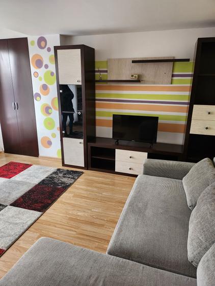 Garsoniera cu mansarda de inchiriat ! - 1