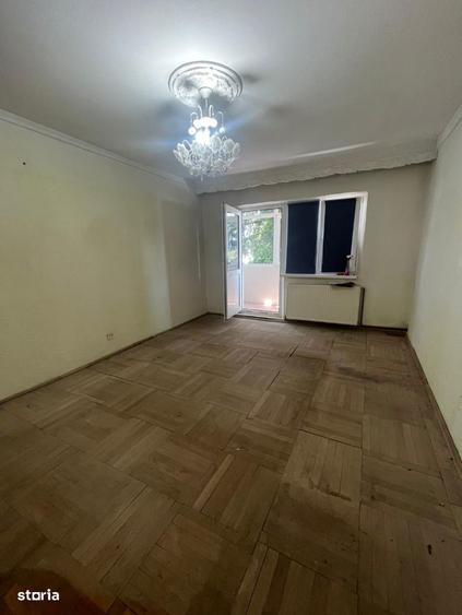Apartament doua camere - Str Longinescu - etaj 2/3 - 4