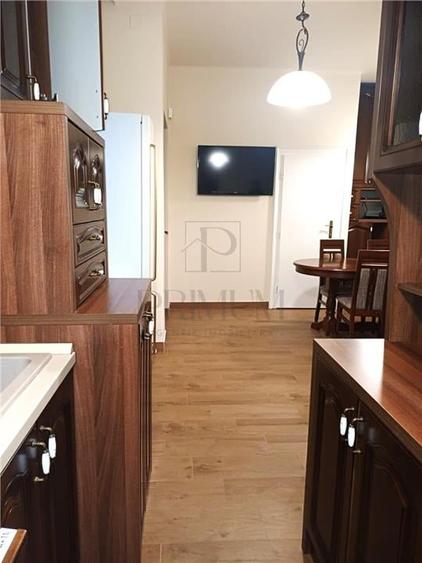 MEDICINA - ETAJ 2 - CLADIRE ISTORICA - 3 CAMERE - 1 BALCON - 1 TERASA - CENTRALA - 10