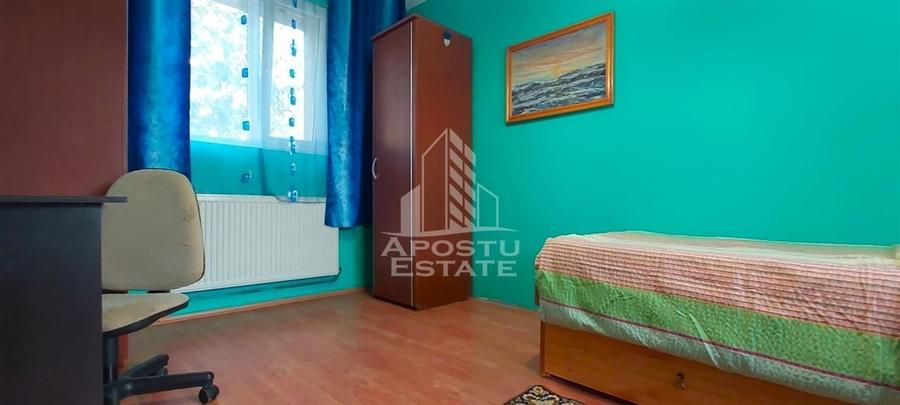 Apartament  2 camere la curte comuna zona intim - 8