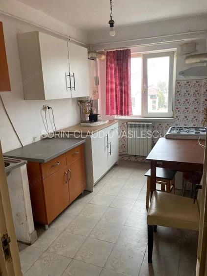 Casa de cultura-apartament 2 camere decomandat cu gaze