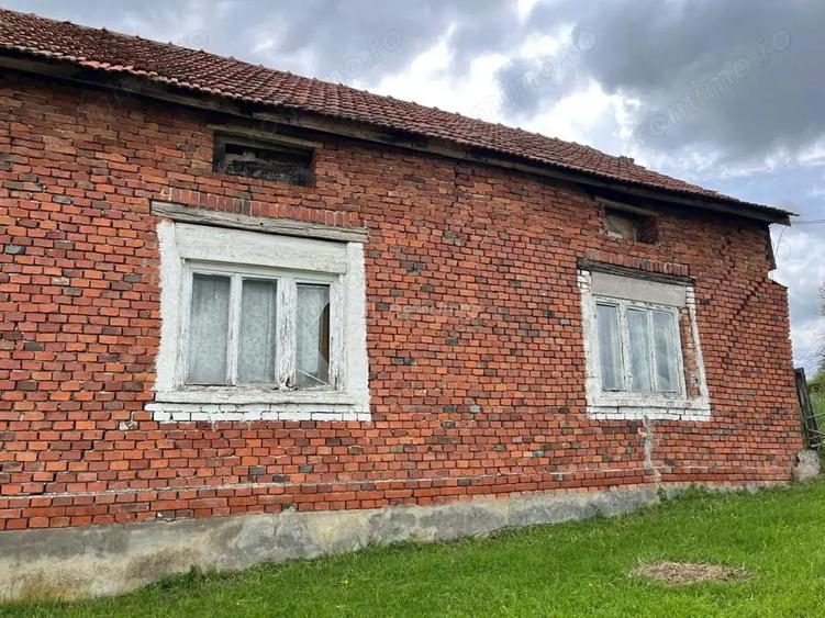 Honorici, Casa Cu Teren, 230 Mp. Suprafata construita, 1.700 Mp. Suprafata teren - 10